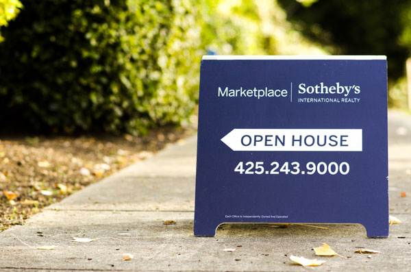 Real Estate Signs in Baltimore, MD