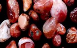 Why Red Onyx Gemstone, though?