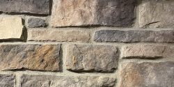 https://canyonstonecanada.com/Faux-Mur/Rocky-Ledge