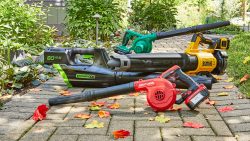 LEAVES BE GONE: A COMPREHENSIVE GUIDE TO SELECTING THE RIGHT LEAF BLOWER FOR YOUR YARD