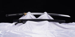 Hand-Forged Samurai Katana: 1045 Steel Blade & Alloy Tsuba