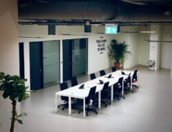 Custom Office Signs in Los Angeles – Branding & Wayfinding Solutions