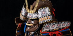 Handmade Oda Clan Kachi Samurai Armor – Brown & Golden Yoroi