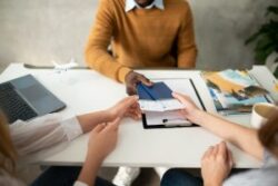 Navigating Australian Immigration with a Registered Migration Agent: The Role of Bridging Visas