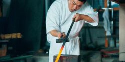 How to Choose Folded Steel Samurai Swords for Collecting & Display