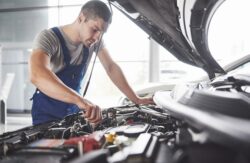 4 Vehicle Warning Indicators You Shouldn’t Ignore