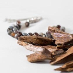 🌿 Natural Agarwood Oil – Pure & Premium Quality 🌿