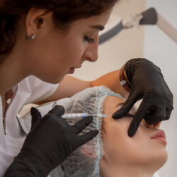 How Do Filler Injections with PRP Smooth Fine Lines Effectively?
