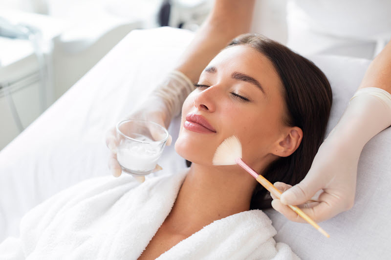 Does Chemical Peel Reduce Wrinkles on Forehead?