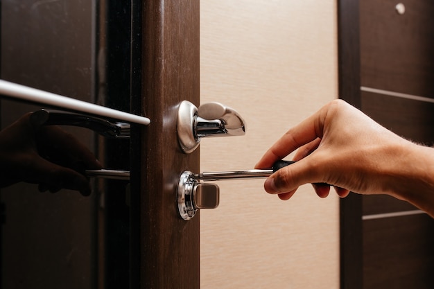 How Locksmiths Keep Homes Safe From Modern Lock-Picking?