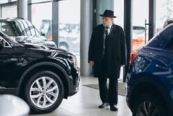 Travel in comfort with professional chauffeur services.