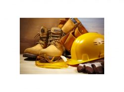 THREE ADVANTAGES OF WEARING SAFETY GEAR IN THE WORKPLACE