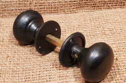 Antique Door Knobs Canada – The Spearhead Collection
