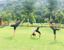 200 Hour Yoga Teacher Training in Rishikesh