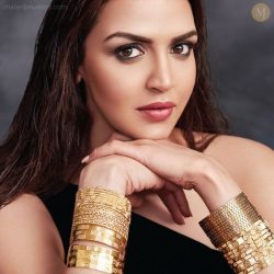 Gold sets of Bangles: The Perfect Gift for Any Occasion