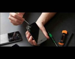 Cracked Mobile Screen Repair