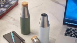 The Power of Corporate Gifts to Build Brand Loyalty