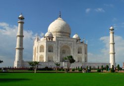 Golden Triangle Tour 7 Days | Seven Days Journey with Maharaja Trails