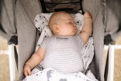 Understanding the causes of Newborns grunting in sleep