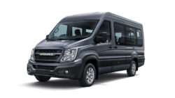Luxury Travel with SKTC’s Urbania Tempo Traveller for Family Groups in Delhi
