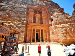 Uncover the Wonders of Egypt and Jordan with One Seamless Tour