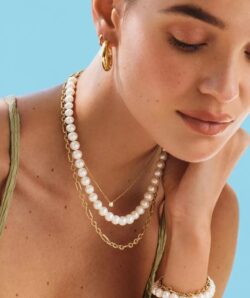 Top Qualities of a Professional Commercial Advertising Photographer