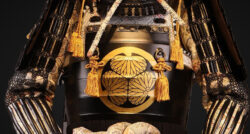 Best Life-Size Tokugawa Clan Black and White Samurai Armor for Collectors