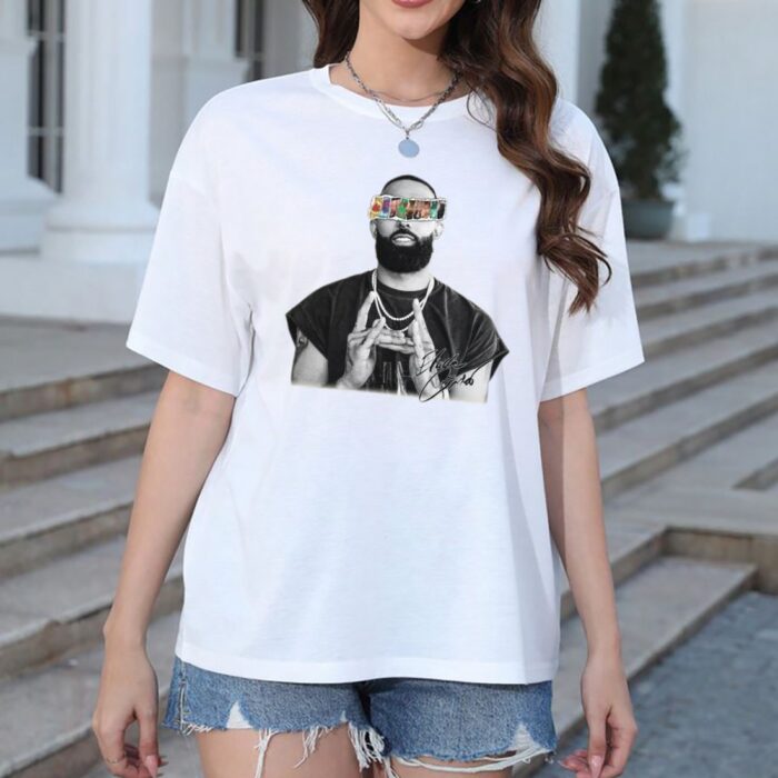 8 Tees & Hoodies That’ll Make Your Closet Way Less Boring in 2025 👀🔥