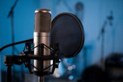 Radio Microphone Hire Made Easy: Your Guide to Seamless Sound