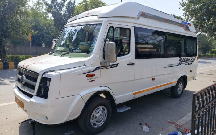 5 Days Shimla Manali Tour from Delhi by 9 Seater Tempo Traveller on Rent