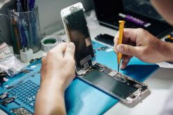 Why Same Day Phone Repair Services Are Gaining Popularity?